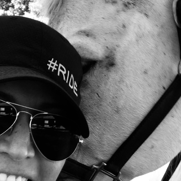 Meet your Posher, Maria - Picture 1 of 1